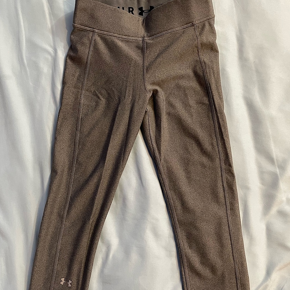 Under armour cropped leggings